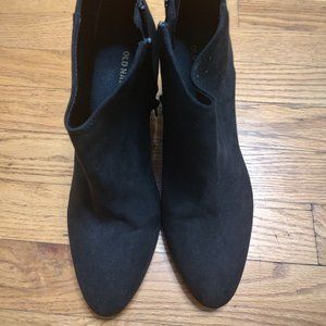 Old Navy 2 inch heels suede boots ankle high